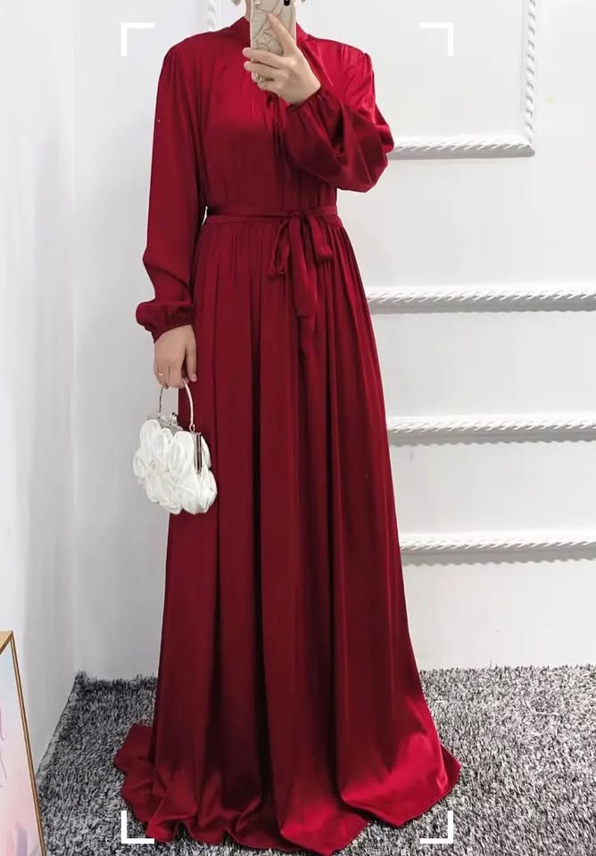 667553582_1942971209915200_1869391299155498944_n Elegant Satin Maxi dresses - Image 5
