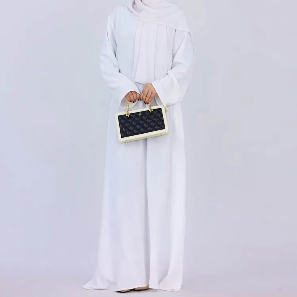 670855645_912785968260951_2967148264503182446_n New Hajj friendly abayas and accessories - White - Image 8