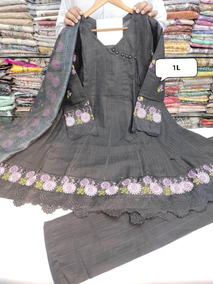 674535972_1705828260585653_289622177836321632_n New Party wear Embroidered Lawn Cotton Collection Summer Collection - Image 3