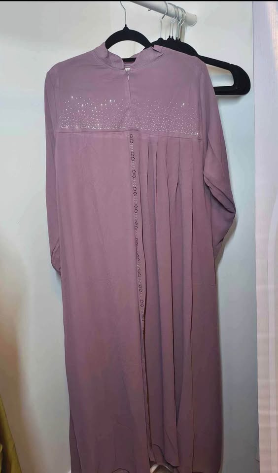 676220571_1971719207071804_7334200122684895518_n Branded Indonesian modest wear size 52 - Image 2
