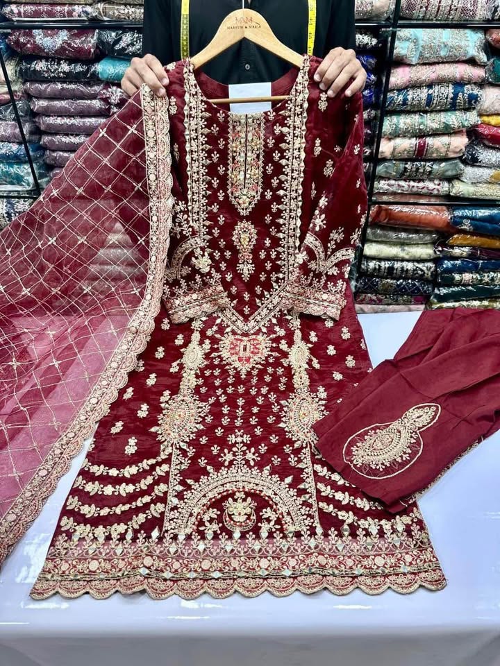 676270907_1891099671702006_5265587358274436194_n New Partywear pakistani 3 pcs dress Ready to wear - Image 4