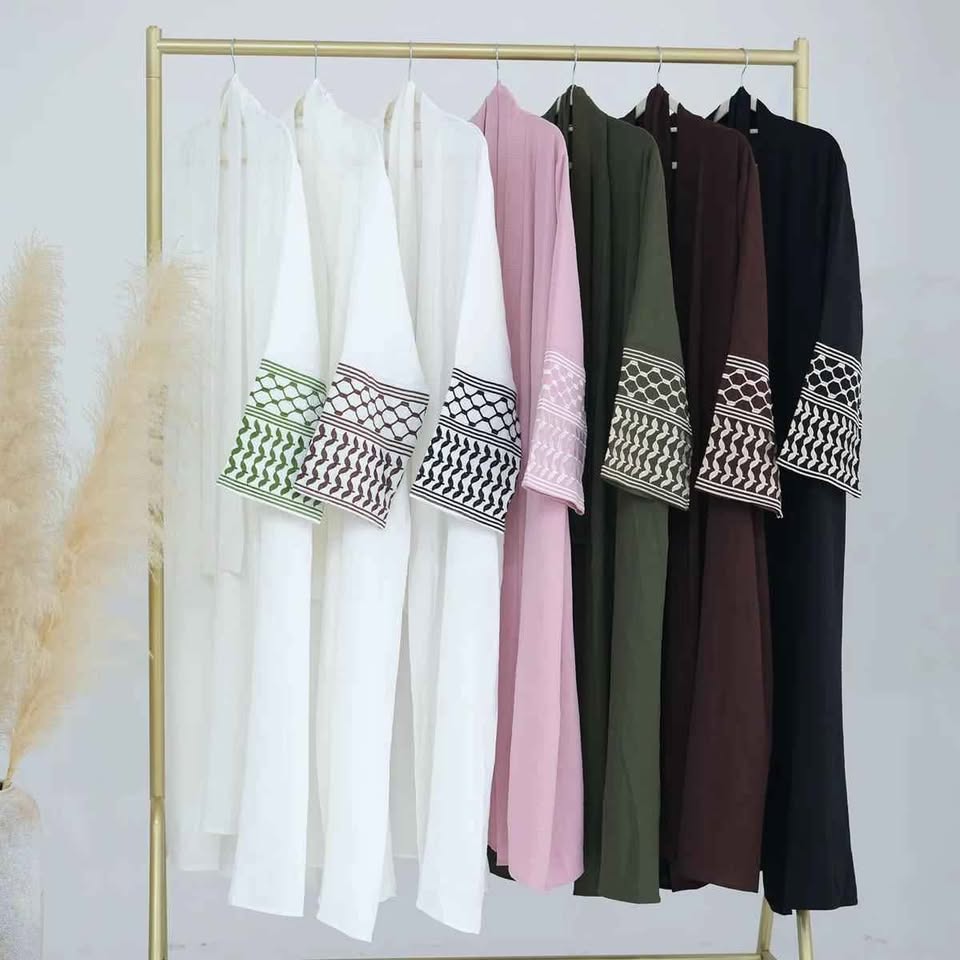 676381791_885779091178255_6707524757113728741_n Embroidered keffiyeh abayas - Image 4