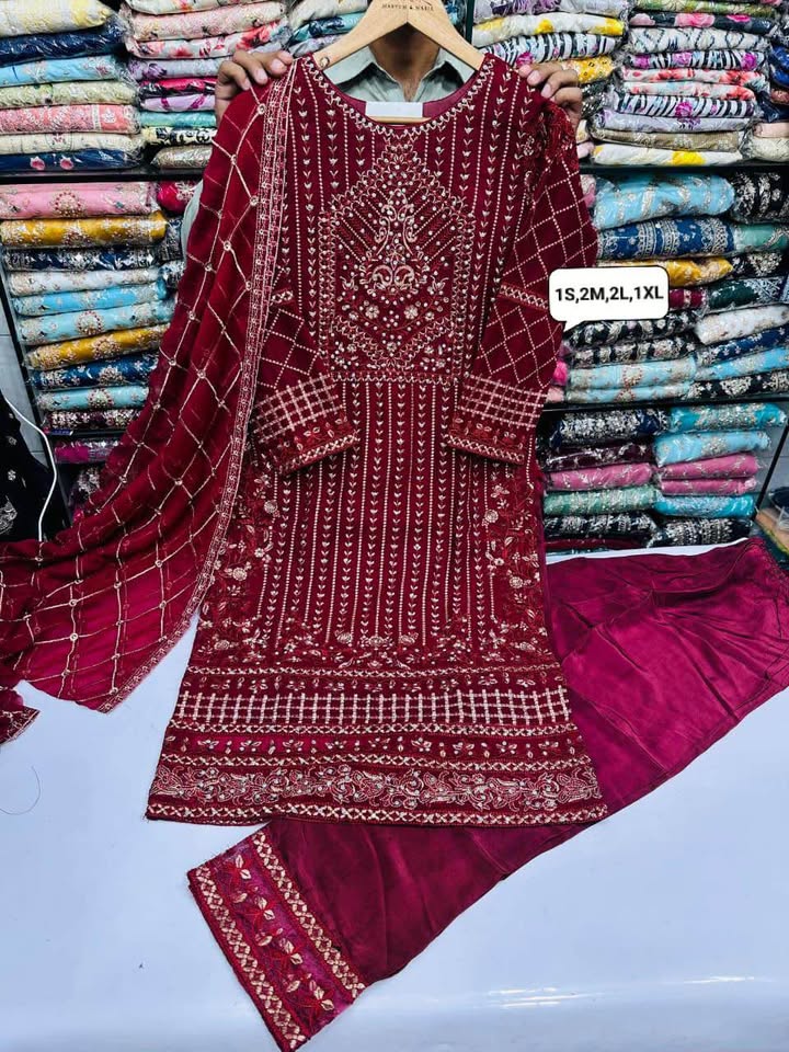 676763618_2126767288099598_8819796484634633446_n Pakistani chiffon three pieces - Image 4