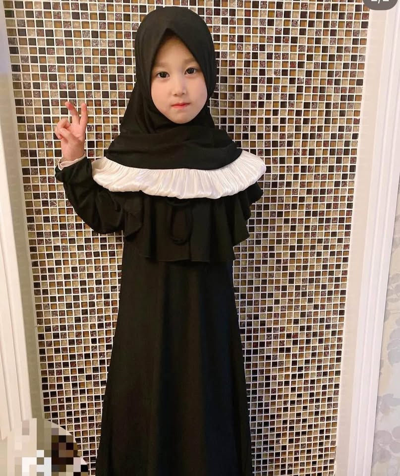 676813537_843874994786208_5990961384553351251_n Premium quality kids abaya two piece - Image 3