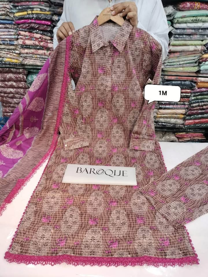 677549541_861510853647752_6564297459043474862_n New pakistani lawn cotton summer collection - Image 9