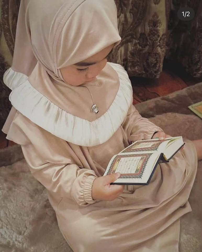 677571451_1288964336691975_160778611788734215_n Premium quality kids abaya two piece - Image 2