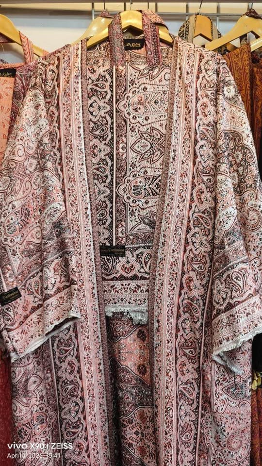 Elegant Pashmina Abaya – New Arrival Elegant Pashmina Abaya – New Arrival - Image 5