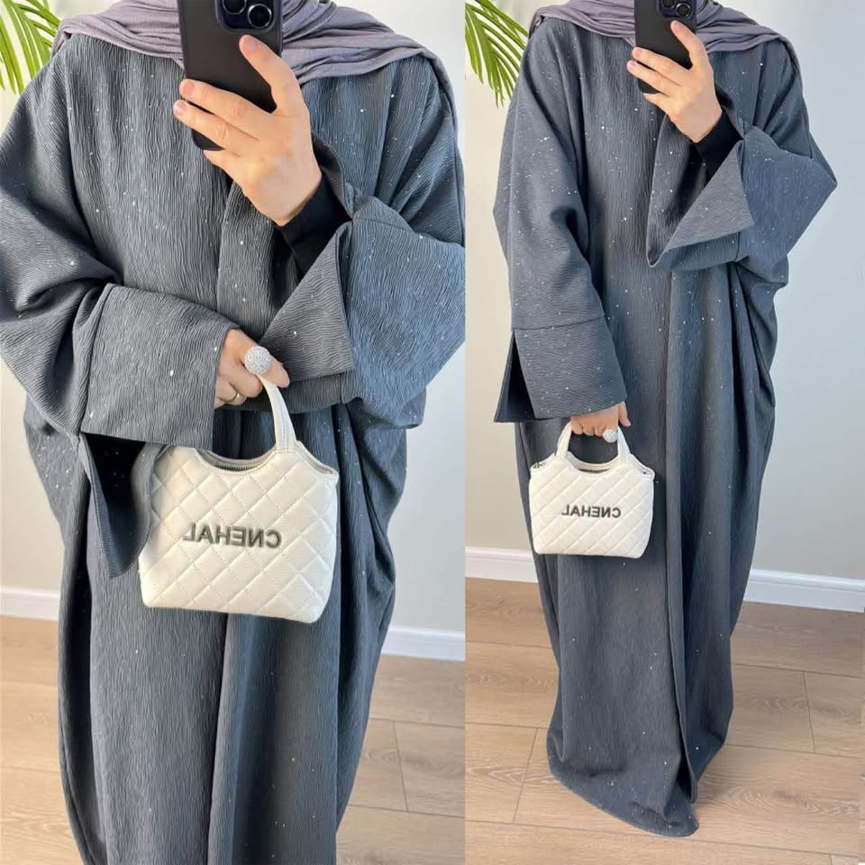 684199460_2026341247969902_8711962098569668611_n Party Abaya - open model winter friendly - Image 2