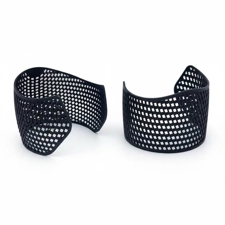 690693258_962292709836645_5559444245120030532_n 3D-Printed Non-Slip Hijab Grip Headband - Image 5