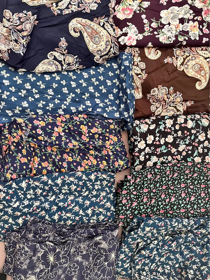 Cotton wide length dupatta - good for prayer Cotton wide length dupatta - good for prayer