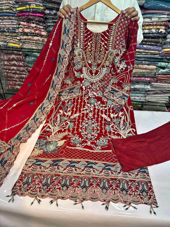 New Ramsha brand Pakistani suit size New Ramsha brand Pakistani suit